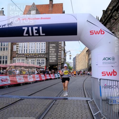 13.09.2026 - 21. swb-Marathon Bremen Tim E. http://msf.ph/oto/10321426 13.09.2026 10:59:01 Ziel 10254, 10485, 10794, 10832, 10878, 10948, 11030, 11189, 11228, 11488, 11743, 11955, 12176, 12237, 12320, 12499, 12505 meine-sportfotos.de