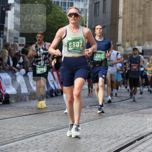 13.09.2026 - 21. swb-Marathon Bremen Strokosch-Dieckow http://msf.ph/oto/10321435 13.09.2026 13:24:46 Ziel 789, 790, 1250, 1582, 2295, 3375, 3524, 3994, 4000, 4559, 5572, 5668, 5669, 5929, 5953, 6080, 7069, 7156, 7568, 8310, 8415, 8784, 8881, 9264, 9573, 9676, 10069, 10071, 972, 1264, 2761, 3015, 4113, 4262, 4507, 4973, 6079, 6360, 6544, 6807, 6943, 7409, 7854, 8853, 9152, 10103 meine-sportfotos.de