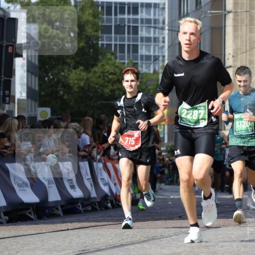 13.09.2026 - 21. swb-Marathon Bremen Strokosch-Dieckow http://msf.ph/oto/10321534 13.09.2026 13:09:00 Ziel 715, 3110, 3276, 4033, 4888, 5377, 6842, 7064, 7121, 8555, 9084, 9240, 9411, 9702, 1241, 2287, 2291, 2909, 4898, 5383, 7262, 8120, 8830, 9904, 10044 meine-sportfotos.de