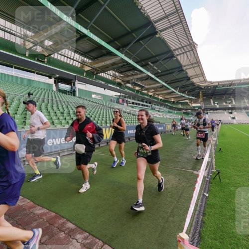 13.09.2026 - 21. swb-Marathon Bremen Michael Burmester http://msf.ph/oto/10321560 13.09.2026 13:21:50 Laufen im Stadion 128, 211, 258, 343, 351, 423, 441, 571, 601, 620, 704, 782, 851, 1060, 1094, 1157, 1158, 1177, 1259, 1316, 1344, 1417, 1439, 1518, 1657, 1669, 1676, 1729, 1808, 1846, 1883, 2064, 2139, 2201, 2258, 2278, 2290, 2394, 2395, 2414, 2417, 2437, 2519, 2551, 2588, 2619, 2632, 2652, 2660, 2685, 2711, 2736, 2793, 2828, 2886, 2954, 2964, 2995, 3004, 3010, 3017, 3018, 3022, 3034, 3035, 3036, 3070, 3074, 3102, 3144, 3225, 3351, 3682, 3784, 4020, 4431, 4584, 1506 meine-sportfotos.de