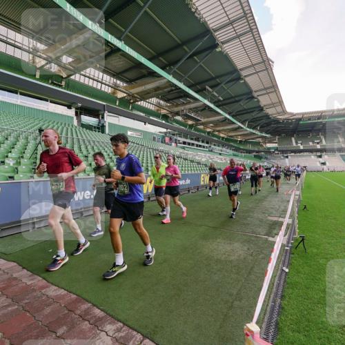 13.09.2026 - 21. swb-Marathon Bremen Michael Burmester http://msf.ph/oto/10321865 13.09.2026 13:22:25 Laufen im Stadion 128, 160, 211, 258, 343, 351, 423, 441, 571, 601, 609, 620, 708, 782, 851, 892, 1060, 1094, 1157, 1158, 1177, 1178, 1259, 1316, 1331, 1344, 1417, 1518, 1657, 1669, 1676, 1691, 1729, 1746, 1788, 1808, 1883, 2213, 2290, 2414, 2433, 2475, 2504, 2526, 2551, 2619, 2632, 2652, 2660, 2685, 2711, 2736, 2828, 2954, 2964, 2995, 3010, 3022, 3034, 3070, 3074, 3144, 3225, 3252, 3347, 3351, 3505, 3530, 3559, 3682, 3727, 3784, 4020, 4054, 4231, 4406, 4407, 4431, 4467, 4584, 1506 meine-sportfotos.de