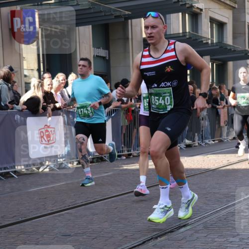 13.09.2026 - 21. swb-Marathon Bremen Strokosch-Dieckow http://msf.ph/oto/10321897 13.09.2026 13:18:24 Ziel 307, 465, 2324, 2948, 3631, 4120, 4413, 4642, 5277, 5867, 6787, 6818, 7104, 7163, 7245, 7602, 7731, 8404, 8540, 8743, 8872, 9019, 9275, 9327, 9833, 1146, 1419, 1872, 2055, 2260, 2671, 3241, 3458, 3514, 3634, 4131, 4733, 5292, 5307, 5460, 5695, 6152, 6293, 6294, 6818, 7491, 7954, 8094, 8943, 8944, 9134, 9609, 10065, 13150 meine-sportfotos.de