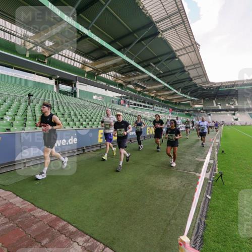 13.09.2026 - 21. swb-Marathon Bremen Michael Burmester http://msf.ph/oto/10321931 13.09.2026 13:22:33 Laufen im Stadion 128, 160, 211, 258, 343, 351, 423, 441, 533, 571, 601, 609, 708, 782, 851, 892, 1060, 1094, 1157, 1158, 1177, 1178, 1259, 1316, 1331, 1344, 1417, 1518, 1657, 1669, 1676, 1691, 1729, 1746, 1788, 1883, 2213, 2290, 2433, 2475, 2504, 2526, 2551, 2619, 2632, 2652, 2660, 2685, 2711, 2828, 2954, 2964, 2995, 3022, 3034, 3144, 3225, 3252, 3347, 3351, 3423, 3505, 3530, 3559, 3682, 3727, 3784, 3819, 4020, 4054, 4231, 4406, 4407, 4431, 4467, 4584, 1506 meine-sportfotos.de