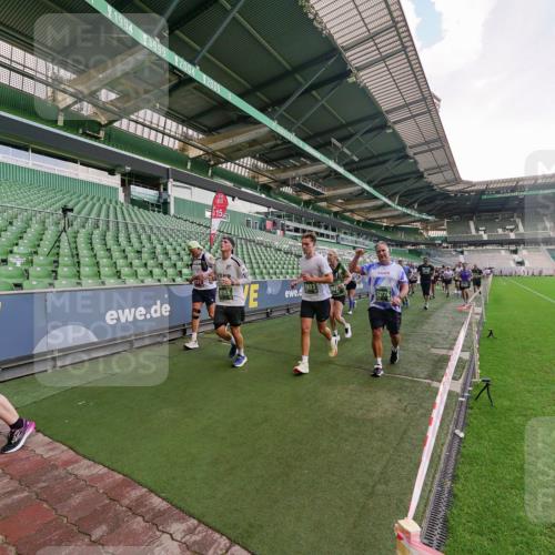 13.09.2026 - 21. swb-Marathon Bremen Michael Burmester http://msf.ph/oto/10321964 13.09.2026 13:22:36 Laufen im Stadion 128, 160, 211, 258, 343, 351, 423, 441, 533, 571, 601, 609, 708, 782, 851, 892, 1060, 1094, 1157, 1158, 1177, 1178, 1259, 1316, 1331, 1344, 1417, 1518, 1657, 1669, 1676, 1691, 1729, 1746, 1788, 1883, 2213, 2290, 2433, 2475, 2504, 2526, 2551, 2619, 2632, 2652, 2660, 2685, 2711, 2828, 2954, 2964, 2995, 3022, 3034, 3144, 3225, 3252, 3347, 3351, 3423, 3447, 3505, 3530, 3559, 3682, 3727, 3784, 3819, 4020, 4054, 4231, 4406, 4407, 4431, 4467, 4584, 1506 meine-sportfotos.de