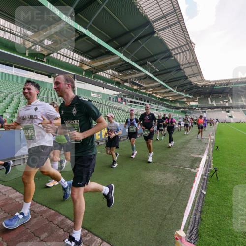 13.09.2026 - 21. swb-Marathon Bremen Michael Burmester http://msf.ph/oto/10322016 13.09.2026 13:22:44 Laufen im Stadion 128, 160, 211, 258, 343, 351, 423, 441, 533, 571, 601, 609, 708, 851, 892, 1060, 1094, 1157, 1177, 1178, 1259, 1331, 1344, 1417, 1518, 1657, 1669, 1691, 1729, 1746, 1788, 1883, 2213, 2290, 2433, 2475, 2504, 2526, 2551, 2619, 2632, 2652, 2660, 2685, 2711, 2828, 2954, 2964, 2995, 3022, 3034, 3225, 3252, 3347, 3351, 3423, 3447, 3505, 3530, 3559, 3682, 3727, 3770, 3784, 3819, 4020, 4054, 4231, 4406, 4407, 4431, 4466, 4467, 4584, 1506 meine-sportfotos.de