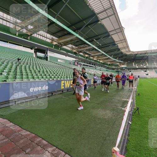 13.09.2026 - 21. swb-Marathon Bremen Michael Burmester http://msf.ph/oto/10322045 13.09.2026 13:22:48 Laufen im Stadion 128, 160, 211, 258, 343, 351, 423, 434, 441, 533, 571, 601, 609, 708, 851, 892, 1060, 1094, 1157, 1178, 1259, 1331, 1344, 1417, 1518, 1657, 1669, 1691, 1729, 1746, 1788, 1883, 2213, 2290, 2433, 2475, 2504, 2526, 2619, 2632, 2652, 2660, 2685, 2711, 2828, 2954, 2964, 2968, 2995, 3022, 3034, 3225, 3252, 3292, 3347, 3351, 3423, 3447, 3505, 3530, 3559, 3682, 3727, 3770, 3784, 3819, 4020, 4054, 4231, 4406, 4407, 4431, 4466, 4467, 4584, 1506 meine-sportfotos.de