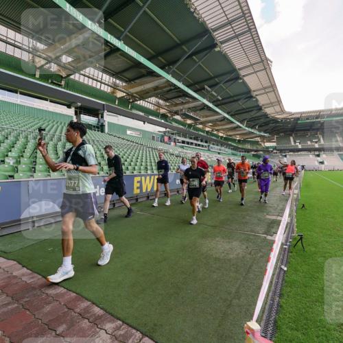 13.09.2026 - 21. swb-Marathon Bremen Michael Burmester http://msf.ph/oto/10322058 13.09.2026 13:22:50 Laufen im Stadion 128, 160, 211, 258, 343, 351, 434, 441, 533, 571, 601, 609, 708, 851, 892, 1060, 1094, 1157, 1178, 1259, 1331, 1344, 1417, 1518, 1657, 1669, 1691, 1729, 1746, 1788, 1883, 2213, 2290, 2433, 2475, 2504, 2526, 2619, 2632, 2652, 2660, 2685, 2711, 2828, 2954, 2964, 2968, 2995, 3022, 3034, 3225, 3252, 3282, 3292, 3347, 3351, 3395, 3423, 3447, 3505, 3530, 3559, 3682, 3727, 3770, 3784, 3819, 4020, 4054, 4231, 4406, 4407, 4431, 4466, 4467, 4584, 1506 meine-sportfotos.de