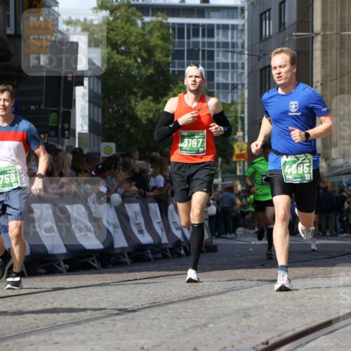 13.09.2026 - 21. swb-Marathon Bremen Strokosch-Dieckow http://msf.ph/oto/10322070 13.09.2026 13:09:17 Ziel 1925, 2287, 3110, 3330, 4384, 5517, 5636, 5696, 6906, 7262, 8120, 9240, 9867, 9906, 9911, 1034, 3197, 4895, 5111, 6652, 8759, 9789, 9866 meine-sportfotos.de