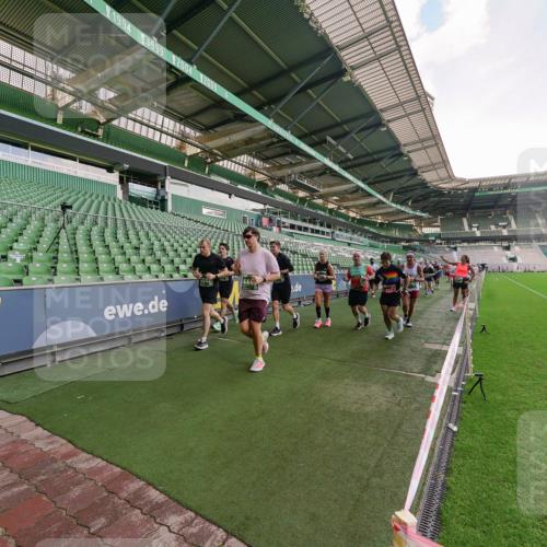 13.09.2026 - 21. swb-Marathon Bremen Michael Burmester http://msf.ph/oto/10322109 13.09.2026 13:22:56 Laufen im Stadion 128, 160, 211, 258, 343, 351, 434, 441, 533, 571, 601, 609, 708, 851, 892, 1060, 1094, 1157, 1178, 1259, 1331, 1344, 1417, 1518, 1657, 1669, 1691, 1729, 1746, 1788, 1883, 2213, 2290, 2433, 2445, 2475, 2495, 2504, 2526, 2619, 2632, 2652, 2660, 2685, 2711, 2768, 2936, 2964, 2968, 2995, 3022, 3034, 3225, 3252, 3282, 3292, 3347, 3351, 3395, 3423, 3447, 3505, 3530, 3559, 3682, 3727, 3770, 3784, 3819, 4020, 4054, 4231, 4406, 4407, 4431, 4466, 4467, 4584, 1506 meine-sportfotos.de