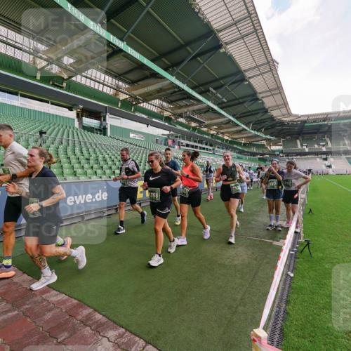 13.09.2026 - 21. swb-Marathon Bremen Michael Burmester http://msf.ph/oto/10322206 13.09.2026 13:23:10 Laufen im Stadion 128, 137, 160, 182, 211, 324, 343, 351, 434, 533, 571, 609, 708, 721, 743, 851, 892, 1157, 1178, 1259, 1331, 1344, 1417, 1597, 1598, 1657, 1669, 1691, 1729, 1746, 1788, 1883, 2213, 2286, 2290, 2433, 2445, 2475, 2495, 2503, 2504, 2526, 2619, 2632, 2652, 2660, 2685, 2711, 2768, 2936, 2964, 2968, 3252, 3282, 3288, 3289, 3292, 3347, 3351, 3364, 3395, 3423, 3447, 3505, 3530, 3559, 3682, 3727, 3770, 3784, 3819, 4020, 4054, 4231, 4406, 4407, 4431, 4466, 4467, 4584, 1506 meine-sportfotos.de