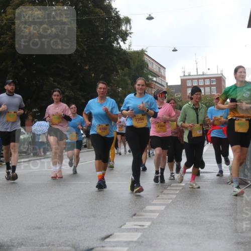 13.09.2026 - Kiel Lauf Markus Tischler http://msf.ph/oto/10322341 13.09.2026 10:57:03 Fleethörn 3008, 9700, 2394, 2354, 5977 meine-sportfotos.de