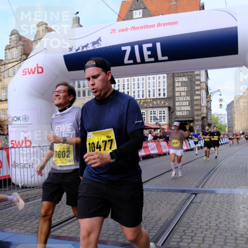 13.09.2026 - 21. swb-Marathon Bremen Tim E. http://msf.ph/oto/10322402 13.09.2026 10:59:19 Ziel 10254, 10383, 10415, 10427, 10477, 10668, 10787, 10794, 10843, 11034, 11267, 11278, 11602, 11913, 12015, 12127, 12130, 12131, 12176, 12200, 12271, 12297, 12414 meine-sportfotos.de