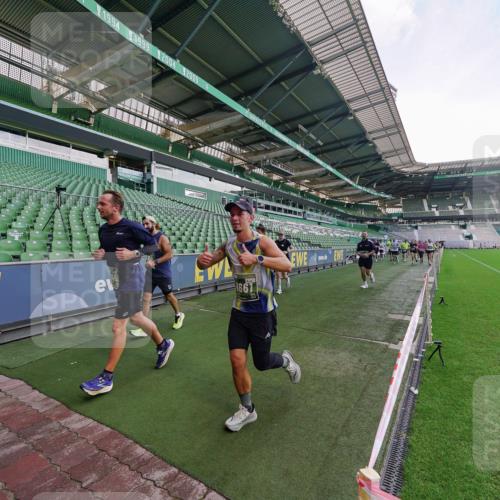 13.09.2026 - 21. swb-Marathon Bremen Michael Burmester http://msf.ph/oto/10322638 13.09.2026 13:23:57 Laufen im Stadion 137, 160, 182, 211, 324, 434, 533, 548, 571, 609, 708, 721, 723, 739, 743, 752, 892, 1178, 1259, 1273, 1331, 1463, 1471, 1597, 1598, 1691, 1746, 1788, 1944, 2095, 2211, 2213, 2252, 2286, 2312, 2323, 2433, 2445, 2465, 2475, 2483, 2495, 2497, 2503, 2504, 2526, 2571, 2644, 2768, 2776, 2936, 2968, 3252, 3282, 3288, 3289, 3292, 3298, 3306, 3312, 3347, 3364, 3381, 3395, 3423, 3447, 3505, 3530, 3559, 3727, 3770, 3819, 4054, 4231, 4406, 4407, 4431, 4466, 4467, 4584 meine-sportfotos.de