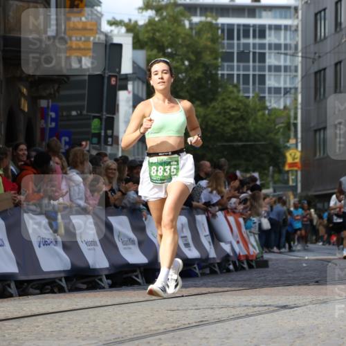 13.09.2026 - 21. swb-Marathon Bremen Strokosch-Dieckow http://msf.ph/oto/10322694 13.09.2026 13:09:50 Ziel 1034, 3197, 4473, 4782, 4895, 5111, 6652, 8759, 9789, 9866, 538, 623, 1723, 1975, 2020, 4781, 5627, 8835, 9817 meine-sportfotos.de