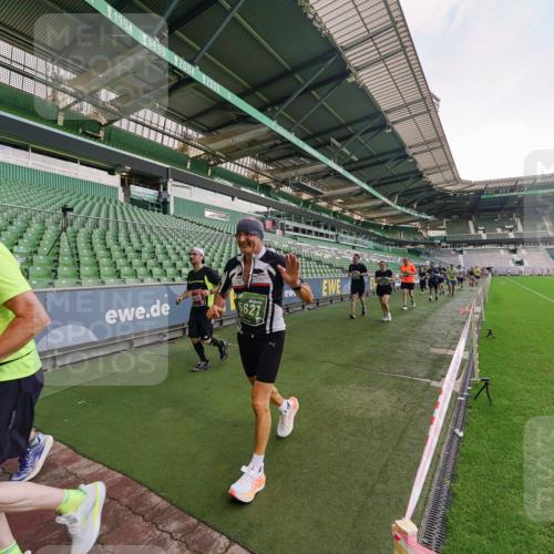 13.09.2026 - 21. swb-Marathon Bremen Michael Burmester http://msf.ph/oto/10322737 13.09.2026 13:24:07 Laufen im Stadion 137, 182, 294, 324, 434, 533, 548, 609, 708, 721, 723, 739, 743, 752, 892, 1178, 1273, 1331, 1463, 1471, 1491, 1515, 1597, 1598, 1691, 1746, 1788, 1944, 2095, 2211, 2213, 2252, 2267, 2286, 2312, 2323, 2433, 2445, 2465, 2475, 2483, 2495, 2497, 2503, 2526, 2554, 2571, 2644, 2768, 2776, 2936, 2968, 3252, 3282, 3288, 3289, 3292, 3298, 3306, 3312, 3347, 3364, 3381, 3395, 3423, 3447, 3505, 3530, 3559, 3727, 3770, 3819, 4054, 4231, 4406, 4407, 4466, 4467 meine-sportfotos.de