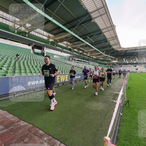 13.09.2026 - 21. swb-Marathon Bremen Michael Burmester http://msf.ph/oto/10322898 13.09.2026 13:24:25 Laufen im Stadion 137, 182, 213, 294, 324, 434, 505, 533, 548, 609, 708, 721, 723, 739, 743, 752, 892, 1273, 1331, 1463, 1471, 1491, 1504, 1515, 1597, 1598, 1746, 1830, 1944, 2095, 2211, 2252, 2267, 2271, 2286, 2312, 2323, 2433, 2445, 2465, 2475, 2483, 2495, 2497, 2503, 2506, 2554, 2571, 2644, 2768, 2776, 2833, 2936, 2968, 3005, 3142, 3211, 3252, 3282, 3288, 3289, 3292, 3298, 3306, 3312, 3347, 3364, 3381, 3390, 3395, 3423, 3447, 3505, 3559, 3727, 3770, 3819, 4231, 4466, 4467 meine-sportfotos.de