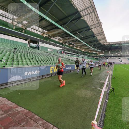 13.09.2026 - 21. swb-Marathon Bremen Michael Burmester http://msf.ph/oto/10323045 13.09.2026 13:24:42 Laufen im Stadion 137, 182, 213, 294, 324, 434, 505, 543, 548, 721, 723, 739, 743, 752, 815, 818, 1273, 1410, 1463, 1471, 1491, 1504, 1515, 1561, 1597, 1598, 1830, 1944, 1953, 2059, 2095, 2211, 2252, 2267, 2271, 2286, 2312, 2323, 2354, 2445, 2465, 2483, 2495, 2497, 2503, 2506, 2554, 2571, 2591, 2644, 2752, 2768, 2776, 2833, 2878, 2896, 2936, 2968, 2981, 3005, 3142, 3211, 3259, 3282, 3288, 3289, 3292, 3298, 3306, 3312, 3329, 3364, 3381, 3390, 3395, 3423, 3447, 3770, 3819, 4466 meine-sportfotos.de