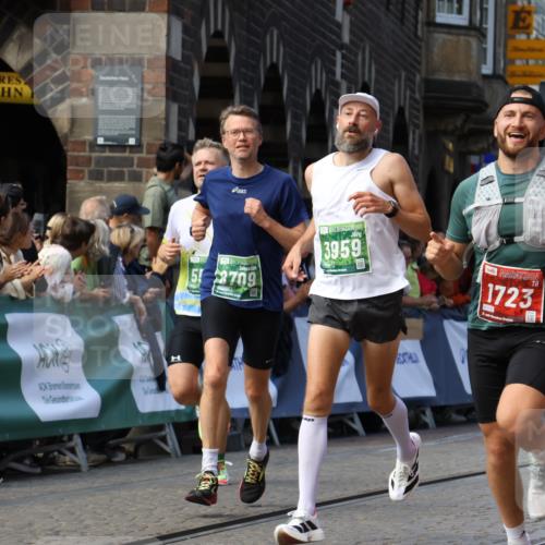 13.09.2026 - 21. swb-Marathon Bremen Strokosch-Dieckow http://msf.ph/oto/10323171 13.09.2026 13:10:19 Ziel 538, 567, 623, 1723, 1975, 2020, 4781, 5627, 8835, 9277, 9804, 9817, 604, 640, 1277, 2605, 3959, 5532, 5620, 6267, 7881, 8033, 8709 meine-sportfotos.de