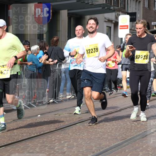 13.09.2026 - 21. swb-Marathon Bremen Strokosch-Dieckow http://msf.ph/oto/10323189 13.09.2026 10:59:48 Ziel 10175, 10691, 10758, 10810, 10867, 11016, 11071, 11158, 11159, 11160, 11250, 11259, 11427, 11445, 11453, 11524, 11525, 11528, 11547, 11587, 11588, 11589, 11623, 11637, 11879, 11904, 11907, 12123, 12190, 12238, 12239, 12274, 12352, 12388, 10147, 10236, 10355, 10669, 10691, 10745, 10928, 10929, 11054, 11056, 11089, 11151, 11194, 11207, 11419, 11501, 11519, 11594, 11803, 11904, 12138, 12242, 12243, 12295, 12481 meine-sportfotos.de