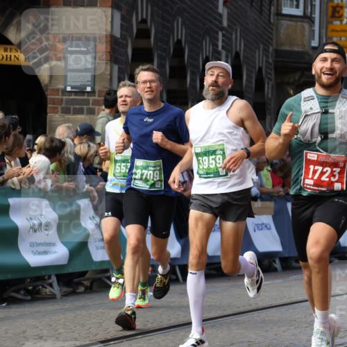 13.09.2026 - 21. swb-Marathon Bremen Strokosch-Dieckow http://msf.ph/oto/10323190 13.09.2026 13:10:19 Ziel 538, 567, 623, 1723, 1975, 2020, 4781, 5627, 8835, 9277, 9804, 9817, 604, 640, 1277, 2605, 3959, 5532, 5620, 6267, 7881, 8033, 8709 meine-sportfotos.de