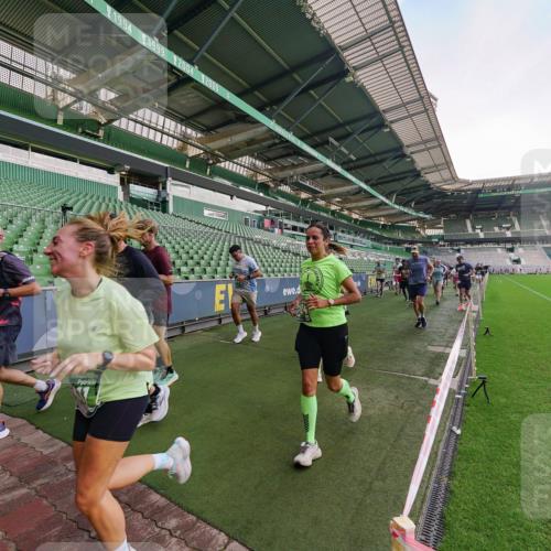 13.09.2026 - 21. swb-Marathon Bremen Michael Burmester http://msf.ph/oto/10323219 13.09.2026 13:24:57 Laufen im Stadion 137, 182, 213, 294, 324, 434, 505, 543, 548, 721, 723, 739, 743, 752, 815, 818, 966, 1273, 1410, 1443, 1459, 1463, 1471, 1491, 1504, 1515, 1561, 1597, 1598, 1830, 1944, 1953, 2058, 2059, 2095, 2211, 2252, 2267, 2271, 2286, 2298, 2308, 2312, 2323, 2354, 2445, 2465, 2483, 2495, 2497, 2503, 2506, 2554, 2571, 2591, 2644, 2752, 2762, 2768, 2776, 2833, 2878, 2896, 2936, 2968, 2981, 3005, 3142, 3211, 3259, 3282, 3288, 3289, 3292, 3298, 3306, 3312, 3329, 3364, 3381, 3390, 3395 meine-sportfotos.de