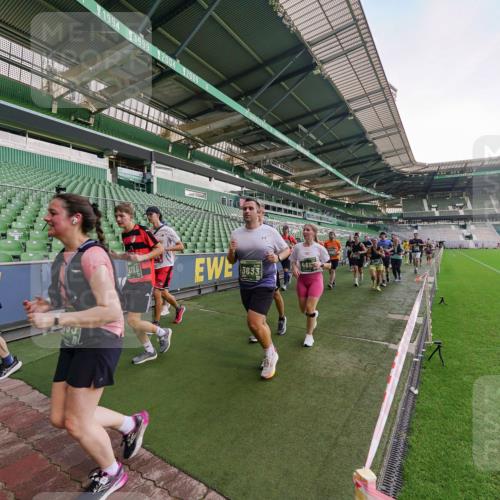 13.09.2026 - 21. swb-Marathon Bremen Michael Burmester http://msf.ph/oto/10323292 13.09.2026 13:25:04 Laufen im Stadion 137, 182, 213, 294, 324, 505, 530, 543, 548, 645, 721, 723, 739, 743, 752, 815, 818, 966, 1273, 1410, 1443, 1459, 1463, 1471, 1491, 1504, 1515, 1561, 1597, 1598, 1744, 1828, 1830, 1944, 1953, 2058, 2059, 2095, 2211, 2252, 2267, 2271, 2286, 2298, 2308, 2312, 2323, 2354, 2445, 2465, 2483, 2495, 2497, 2503, 2506, 2554, 2571, 2591, 2644, 2752, 2762, 2768, 2776, 2833, 2878, 2896, 2981, 3005, 3097, 3142, 3211, 3259, 3288, 3289, 3298, 3306, 3312, 3329, 3364, 3381, 3390 meine-sportfotos.de
