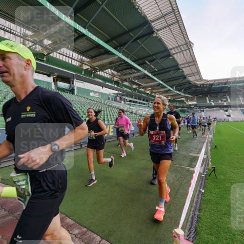13.09.2026 - 21. swb-Marathon Bremen Michael Burmester http://msf.ph/oto/10323378 13.09.2026 13:25:13 Laufen im Stadion 137, 182, 213, 294, 324, 505, 530, 543, 548, 645, 721, 723, 739, 743, 752, 815, 818, 966, 1273, 1283, 1410, 1443, 1459, 1463, 1471, 1487, 1491, 1504, 1515, 1561, 1597, 1744, 1828, 1830, 1944, 1953, 2058, 2059, 2095, 2211, 2252, 2267, 2271, 2298, 2308, 2312, 2323, 2354, 2382, 2384, 2465, 2483, 2497, 2503, 2506, 2554, 2571, 2591, 2644, 2752, 2762, 2776, 2833, 2878, 2896, 2981, 3005, 3062, 3097, 3142, 3172, 3211, 3259, 3288, 3289, 3298, 3306, 3312, 3329, 3381, 3390 meine-sportfotos.de