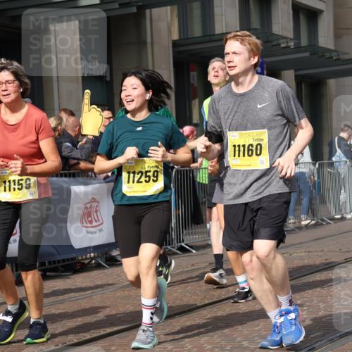 13.09.2026 - 21. swb-Marathon Bremen Strokosch-Dieckow http://msf.ph/oto/10323489 13.09.2026 10:59:54 Ziel 10144, 10677, 10758, 10801, 10810, 11016, 11045, 11071, 11129, 11158, 11159, 11160, 11250, 11259, 11445, 11453, 11524, 11525, 11528, 11547, 11587, 11588, 11589, 11623, 11907, 12105, 12106, 12123, 12190, 12274, 12291, 12352, 12394, 12530, 12531, 10175, 10236, 10355, 10669, 10691, 10867, 10928, 10929, 11054, 11056, 11089, 11194, 11419, 11427, 11501, 11594, 11637, 11803, 11879, 11904, 12138, 12238, 12239, 12242, 12243 meine-sportfotos.de