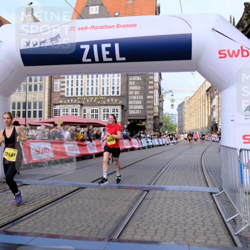 13.09.2026 - 21. swb-Marathon Bremen Tim E. http://msf.ph/oto/10323556 13.09.2026 10:59:49 Ziel 10147, 10377, 10745, 10922, 11151, 11207, 11519, 11594, 11873, 12267, 12295, 12481, 12527 meine-sportfotos.de