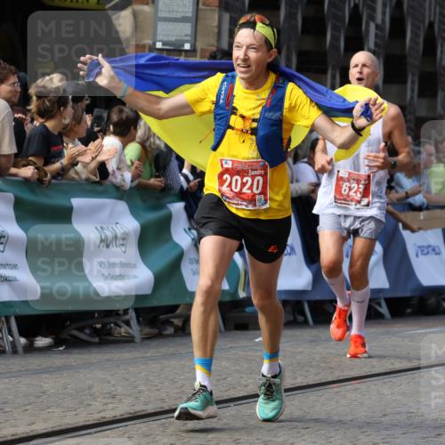 13.09.2026 - 21. swb-Marathon Bremen Strokosch-Dieckow http://msf.ph/oto/10323576 13.09.2026 13:10:28 Ziel 538, 623, 957, 2020, 4781, 5627, 8064, 9817, 1181, 1554, 2347, 2605, 4727, 5066, 5152, 5620, 5648, 6267, 7881 meine-sportfotos.de