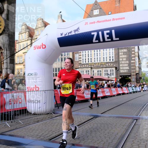 13.09.2026 - 21. swb-Marathon Bremen Tim E. http://msf.ph/oto/10323629 13.09.2026 10:59:50 Ziel 10147, 10377, 10745, 10922, 11151, 11207, 11519, 11594, 11873, 12267, 12295, 12481, 12527 meine-sportfotos.de