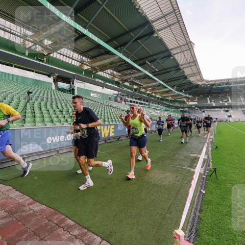 13.09.2026 - 21. swb-Marathon Bremen Michael Burmester http://msf.ph/oto/10323652 13.09.2026 13:25:43 Laufen im Stadion 202, 213, 294, 505, 530, 543, 548, 645, 723, 815, 818, 966, 1283, 1410, 1443, 1459, 1463, 1473, 1487, 1491, 1504, 1515, 1530, 1561, 1618, 1744, 1828, 1830, 1953, 2058, 2059, 2095, 2211, 2267, 2271, 2298, 2308, 2312, 2323, 2354, 2382, 2384, 2497, 2506, 2508, 2554, 2558, 2576, 2591, 2592, 2644, 2656, 2675, 2752, 2762, 2817, 2833, 2878, 2896, 2970, 2981, 3005, 3047, 3062, 3097, 3142, 3172, 3211, 3259, 3298, 3306, 3329, 3359, 3381, 3390, 3433, 3629 meine-sportfotos.de