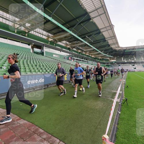 13.09.2026 - 21. swb-Marathon Bremen Michael Burmester http://msf.ph/oto/10323698 13.09.2026 13:25:48 Laufen im Stadion 202, 213, 294, 505, 530, 543, 645, 723, 815, 818, 966, 1077, 1283, 1410, 1443, 1459, 1463, 1473, 1487, 1491, 1504, 1515, 1530, 1561, 1618, 1744, 1828, 1830, 1953, 2058, 2059, 2095, 2211, 2267, 2271, 2298, 2308, 2312, 2323, 2354, 2382, 2384, 2497, 2506, 2508, 2554, 2558, 2576, 2591, 2592, 2644, 2656, 2675, 2752, 2762, 2817, 2833, 2878, 2896, 2965, 2970, 2981, 3005, 3047, 3062, 3097, 3142, 3172, 3211, 3259, 3298, 3306, 3329, 3359, 3390, 3433, 3629 meine-sportfotos.de