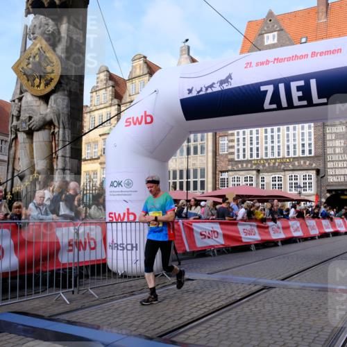 13.09.2026 - 21. swb-Marathon Bremen Tim E. http://msf.ph/oto/10323728 13.09.2026 10:59:51 Ziel 10147, 10377, 10745, 10922, 10928, 10929, 11151, 11207, 11419, 11501, 11519, 11594, 11873, 12295, 12481, 12527 meine-sportfotos.de