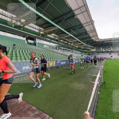 13.09.2026 - 21. swb-Marathon Bremen Michael Burmester http://msf.ph/oto/10323844 13.09.2026 13:26:05 Laufen im Stadion 202, 213, 294, 390, 505, 530, 543, 645, 815, 818, 833, 966, 1077, 1283, 1410, 1443, 1459, 1473, 1487, 1491, 1504, 1515, 1530, 1561, 1618, 1744, 1828, 1830, 1953, 2058, 2059, 2267, 2271, 2273, 2298, 2308, 2309, 2354, 2382, 2384, 2428, 2506, 2508, 2542, 2554, 2558, 2576, 2582, 2591, 2592, 2644, 2656, 2675, 2752, 2762, 2817, 2833, 2878, 2896, 2965, 2970, 2981, 3005, 3047, 3062, 3084, 3097, 3142, 3172, 3211, 3259, 3306, 3329, 3359, 3390, 3433, 3629 meine-sportfotos.de