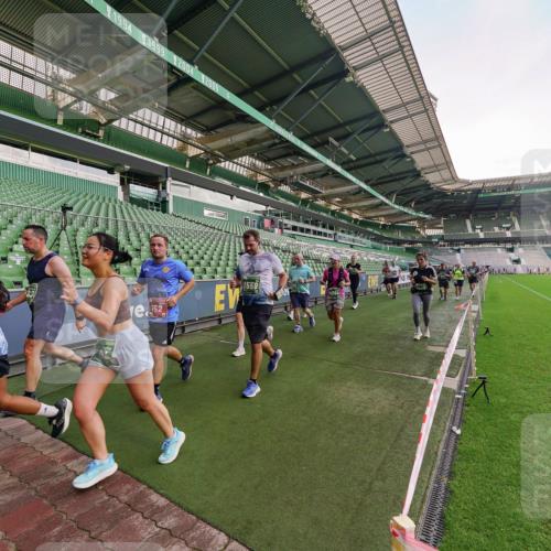 13.09.2026 - 21. swb-Marathon Bremen Michael Burmester http://msf.ph/oto/10323899 13.09.2026 13:26:10 Laufen im Stadion 202, 213, 294, 390, 505, 530, 543, 645, 815, 818, 833, 966, 1077, 1283, 1410, 1443, 1459, 1473, 1487, 1491, 1504, 1515, 1530, 1561, 1618, 1700, 1744, 1828, 1830, 1953, 2058, 2059, 2267, 2271, 2273, 2298, 2308, 2309, 2354, 2382, 2384, 2388, 2428, 2506, 2508, 2542, 2554, 2558, 2576, 2582, 2591, 2592, 2656, 2675, 2752, 2762, 2817, 2833, 2878, 2896, 2965, 2970, 2981, 3005, 3047, 3062, 3084, 3097, 3142, 3172, 3211, 3259, 3329, 3359, 3390, 3433, 3540, 3629 meine-sportfotos.de