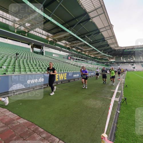 13.09.2026 - 21. swb-Marathon Bremen Michael Burmester http://msf.ph/oto/10323939 13.09.2026 13:26:14 Laufen im Stadion 202, 213, 294, 390, 505, 530, 543, 645, 815, 818, 833, 966, 1077, 1283, 1410, 1443, 1459, 1473, 1487, 1504, 1515, 1530, 1561, 1618, 1700, 1744, 1828, 1830, 1953, 2058, 2059, 2267, 2271, 2273, 2298, 2308, 2309, 2354, 2382, 2384, 2388, 2404, 2428, 2506, 2508, 2542, 2554, 2558, 2576, 2582, 2591, 2592, 2656, 2675, 2752, 2762, 2817, 2833, 2878, 2896, 2965, 2970, 2981, 3005, 3047, 3062, 3084, 3097, 3142, 3172, 3211, 3259, 3329, 3359, 3390, 3433, 3540, 3629 meine-sportfotos.de