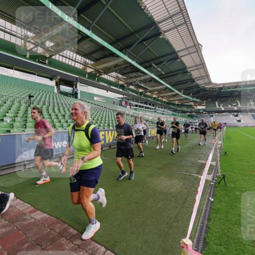 13.09.2026 - 21. swb-Marathon Bremen Michael Burmester http://msf.ph/oto/10323964 13.09.2026 13:26:16 Laufen im Stadion 202, 213, 294, 364, 390, 505, 530, 543, 645, 815, 818, 833, 966, 1077, 1283, 1410, 1443, 1459, 1473, 1487, 1504, 1515, 1530, 1561, 1618, 1700, 1744, 1828, 1830, 1953, 2058, 2059, 2267, 2271, 2273, 2298, 2308, 2309, 2354, 2382, 2384, 2388, 2404, 2428, 2506, 2508, 2542, 2558, 2576, 2582, 2591, 2592, 2656, 2675, 2752, 2762, 2817, 2833, 2878, 2896, 2965, 2970, 2981, 3005, 3047, 3050, 3062, 3084, 3097, 3142, 3172, 3211, 3259, 3329, 3359, 3390, 3433, 3540, 3629 meine-sportfotos.de