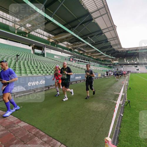 13.09.2026 - 21. swb-Marathon Bremen Michael Burmester http://msf.ph/oto/10324133 13.09.2026 13:26:39 Laufen im Stadion 186, 202, 364, 390, 530, 543, 645, 815, 818, 833, 966, 1077, 1283, 1410, 1412, 1443, 1459, 1473, 1487, 1530, 1561, 1608, 1618, 1700, 1744, 1828, 1953, 1961, 2058, 2059, 2273, 2298, 2308, 2309, 2382, 2384, 2388, 2404, 2428, 2507, 2508, 2542, 2558, 2576, 2582, 2591, 2592, 2656, 2675, 2725, 2748, 2752, 2762, 2817, 2875, 2878, 2923, 2965, 2970, 2981, 3045, 3047, 3050, 3062, 3073, 3084, 3097, 3172, 3184, 3259, 3329, 3359, 3433, 3540, 3592, 3629, 3756 meine-sportfotos.de