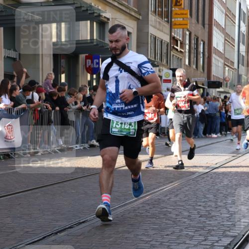 13.09.2026 - 21. swb-Marathon Bremen Strokosch-Dieckow http://msf.ph/oto/10324224 13.09.2026 13:19:21 Ziel 161, 461, 926, 1010, 1232, 1281, 1468, 1535, 1642, 2870, 2906, 3319, 3966, 4101, 4455, 4479, 4480, 4977, 4978, 7037, 7140, 7268, 7655, 7945, 8153, 8185, 9082, 9359, 9984, 13163, 189, 666, 1599, 2007, 2390, 2423, 2535, 3182, 3508, 4319, 4819, 4857, 5172, 5371, 6008, 6137, 6633, 7647, 7686, 7754, 9512, 9552, 9638, 9805 meine-sportfotos.de
