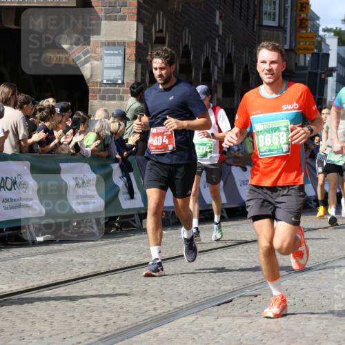 13.09.2026 - 21. swb-Marathon Bremen Strokosch-Dieckow http://msf.ph/oto/10324374 13.09.2026 13:10:47 Ziel 604, 640, 1181, 1277, 2605, 3959, 4727, 5532, 5620, 6267, 7881, 8033, 8064, 8709, 384, 697, 2021, 2759, 4023, 4475, 4571, 5079, 5168, 5314, 6471, 6657, 7115, 7136, 9622 meine-sportfotos.de
