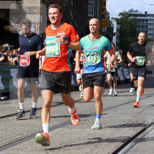 13.09.2026 - 21. swb-Marathon Bremen Strokosch-Dieckow http://msf.ph/oto/10324412 13.09.2026 13:10:47 Ziel 604, 640, 1181, 1277, 2605, 3959, 4727, 5532, 5620, 6267, 7881, 8033, 8064, 8709, 384, 697, 2021, 2759, 4023, 4475, 4571, 5079, 5168, 5314, 6471, 6657, 7115, 7136, 9622 meine-sportfotos.de
