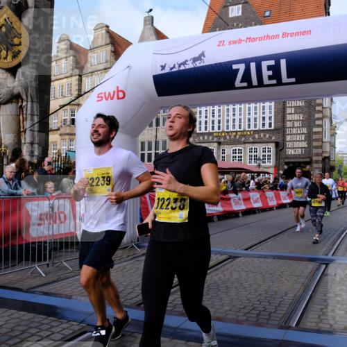 13.09.2026 - 21. swb-Marathon Bremen Tim E. http://msf.ph/oto/10324419 13.09.2026 11:00:13 Ziel 10175, 10236, 10691, 10758, 10867, 11054, 11056, 11071, 11089, 11158, 11159, 11160, 11250, 11259, 11427, 11445, 11453, 11528, 11637, 11803, 11879, 11904, 12123, 12238, 12239, 12242, 12243, 12274, 12388, 12480 meine-sportfotos.de
