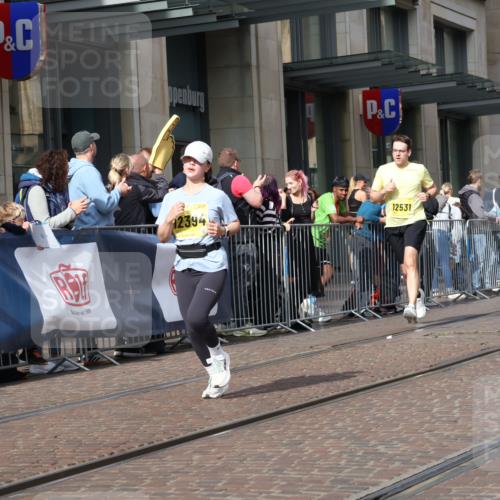 13.09.2026 - 21. swb-Marathon Bremen Strokosch-Dieckow http://msf.ph/oto/10324424 13.09.2026 11:00:18 Ziel 10263, 10272, 10275, 10306, 10369, 10677, 11045, 11126, 11162, 11180, 11343, 11475, 11556, 11687, 11708, 11769, 11797, 11819, 11838, 11959, 12018, 12397, 12430, 10144, 10758, 10801, 10810, 10867, 11016, 11071, 11129, 11158, 11159, 11160, 11250, 11259, 11445, 11453, 11524, 11525, 11528, 11547, 11587, 11588, 11589, 11623, 11879, 11907, 12105, 12106, 12123, 12190, 12274, 12291, 12352, 12394, 12530, 12531 meine-sportfotos.de