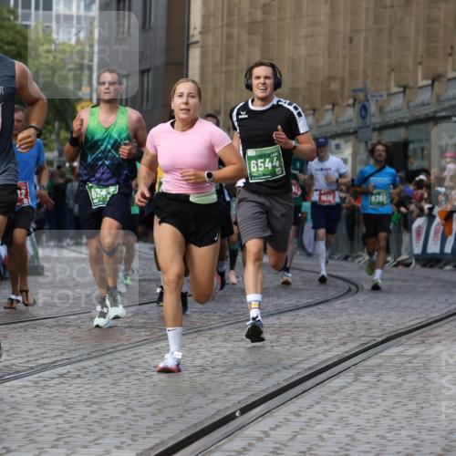 13.09.2026 - 21. swb-Marathon Bremen Strokosch-Dieckow http://msf.ph/oto/10324481 13.09.2026 13:24:54 Ziel 282, 789, 790, 1516, 1582, 2280, 3375, 3524, 3994, 4277, 5328, 5572, 5668, 5669, 5953, 6080, 6626, 7156, 7568, 8310, 8636, 8784, 8881, 9264, 9541, 9573, 9676, 10069, 10071, 10097, 972, 1080, 1166, 1264, 1448, 2322, 3105, 4091, 4113, 4507, 4918, 4973, 6079, 6544, 6943, 7409, 8245, 9073, 9152, 9360, 9493, 13088 meine-sportfotos.de