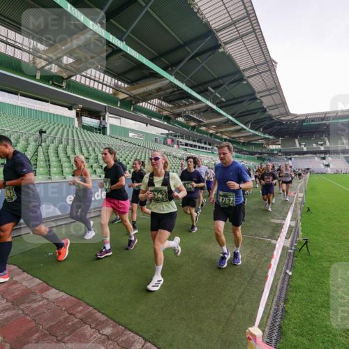 13.09.2026 - 21. swb-Marathon Bremen Michael Burmester http://msf.ph/oto/10324487 13.09.2026 13:27:21 Laufen im Stadion 111, 186, 202, 357, 364, 390, 478, 597, 726, 829, 833, 888, 925, 1077, 1220, 1283, 1412, 1473, 1496, 1530, 1608, 1618, 1700, 1769, 1958, 1961, 1984, 2236, 2273, 2309, 2382, 2384, 2388, 2404, 2428, 2502, 2507, 2508, 2542, 2558, 2576, 2582, 2592, 2656, 2675, 2725, 2748, 2817, 2875, 2876, 2923, 2965, 2970, 3045, 3047, 3050, 3073, 3084, 3184, 3219, 3359, 3433, 3540, 3592, 3629, 3756, 3885, 3907, 3978, 4457, 4660 meine-sportfotos.de