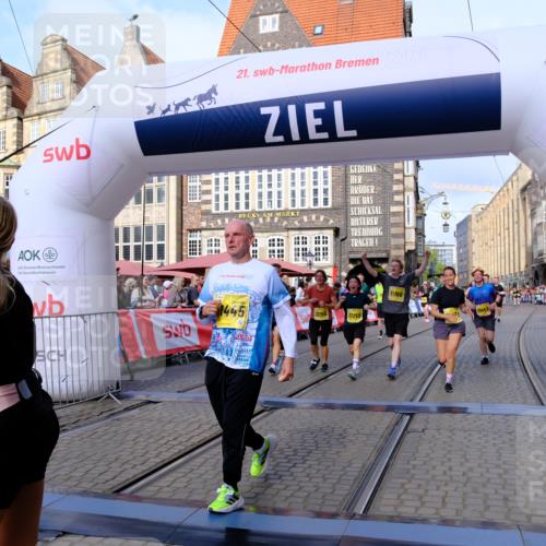 13.09.2026 - 21. swb-Marathon Bremen Tim E. http://msf.ph/oto/10324538 13.09.2026 11:00:18 Ziel 10175, 10691, 10758, 10867, 11054, 11071, 11158, 11159, 11160, 11250, 11259, 11427, 11445, 11453, 11524, 11525, 11528, 11587, 11588, 11589, 11637, 11879, 11904, 11907, 12123, 12238, 12239, 12242, 12243, 12274, 12388 meine-sportfotos.de
