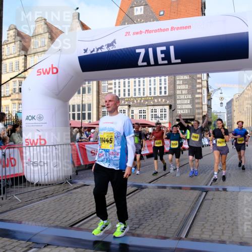 13.09.2026 - 21. swb-Marathon Bremen Tim E. http://msf.ph/oto/10324559 13.09.2026 11:00:18 Ziel 10175, 10691, 10758, 10867, 11054, 11071, 11158, 11159, 11160, 11250, 11259, 11427, 11445, 11453, 11524, 11525, 11528, 11587, 11588, 11589, 11637, 11879, 11904, 11907, 12123, 12238, 12239, 12242, 12243, 12274, 12388 meine-sportfotos.de
