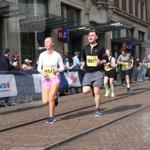 13.09.2026 - 21. swb-Marathon Bremen Strokosch-Dieckow http://msf.ph/oto/10324560 13.09.2026 11:00:21 Ziel 10263, 10272, 10275, 10306, 10369, 10857, 11055, 11126, 11162, 11180, 11343, 11475, 11556, 11687, 11708, 11769, 11797, 11804, 11819, 11838, 11959, 12006, 12018, 12397, 12430, 10144, 10677, 10758, 10801, 10810, 11016, 11045, 11071, 11129, 11158, 11159, 11160, 11259, 11453, 11524, 11525, 11528, 11547, 11587, 11588, 11589, 11623, 11907, 12105, 12106, 12123, 12190, 12274, 12291, 12352, 12394, 12530, 12531 meine-sportfotos.de