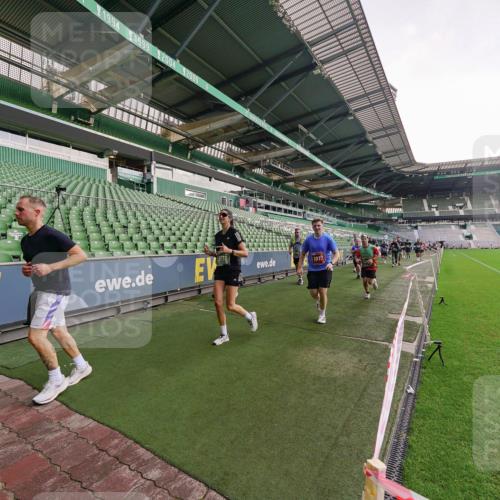 13.09.2026 - 21. swb-Marathon Bremen Michael Burmester http://msf.ph/oto/10324729 13.09.2026 13:27:44 Laufen im Stadion 111, 186, 357, 364, 390, 478, 597, 726, 829, 833, 888, 925, 1077, 1220, 1298, 1412, 1473, 1496, 1608, 1700, 1741, 1769, 1958, 1961, 1984, 2236, 2273, 2309, 2388, 2404, 2428, 2472, 2502, 2507, 2542, 2574, 2576, 2582, 2592, 2725, 2743, 2748, 2817, 2875, 2876, 2923, 2965, 3045, 3050, 3061, 3073, 3084, 3184, 3219, 3540, 3589, 3592, 3629, 3694, 3756, 3826, 3853, 3885, 3907, 3978, 4108, 4238, 4457, 4660 meine-sportfotos.de